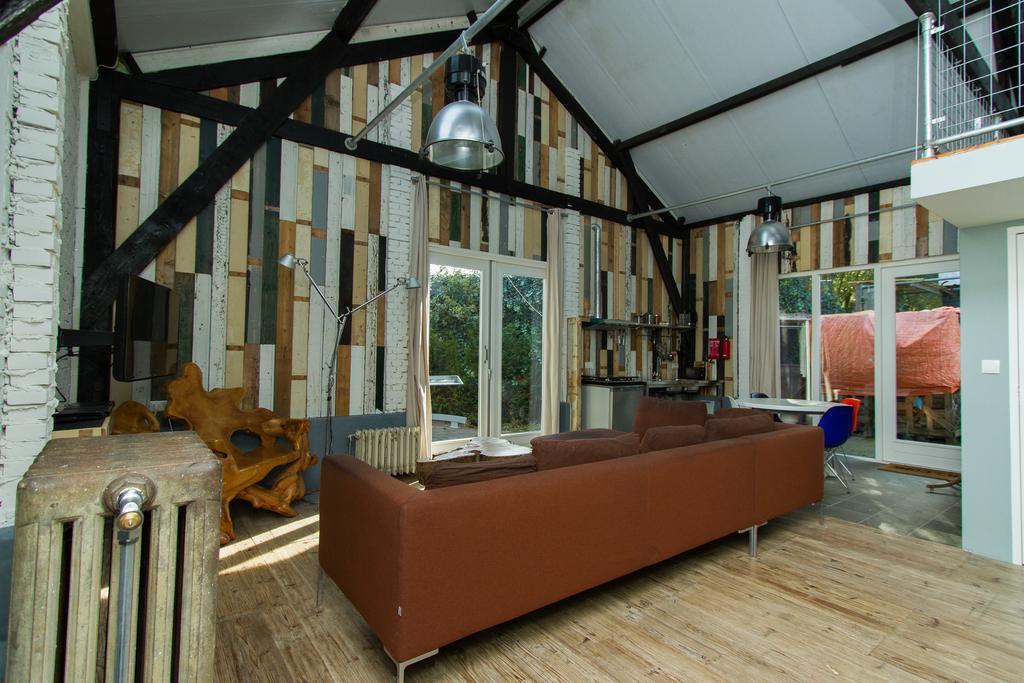 Paardenstal, Private House With Wifi And Free Parking For 1 Car Lägenhet Weesp Exteriör bild